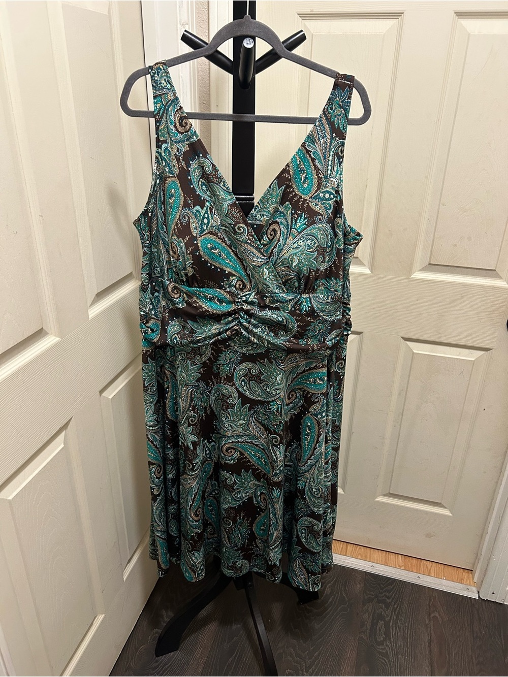 Cato Vintage Y2K Teal & Brown Paisley V-Neck Midi Dress